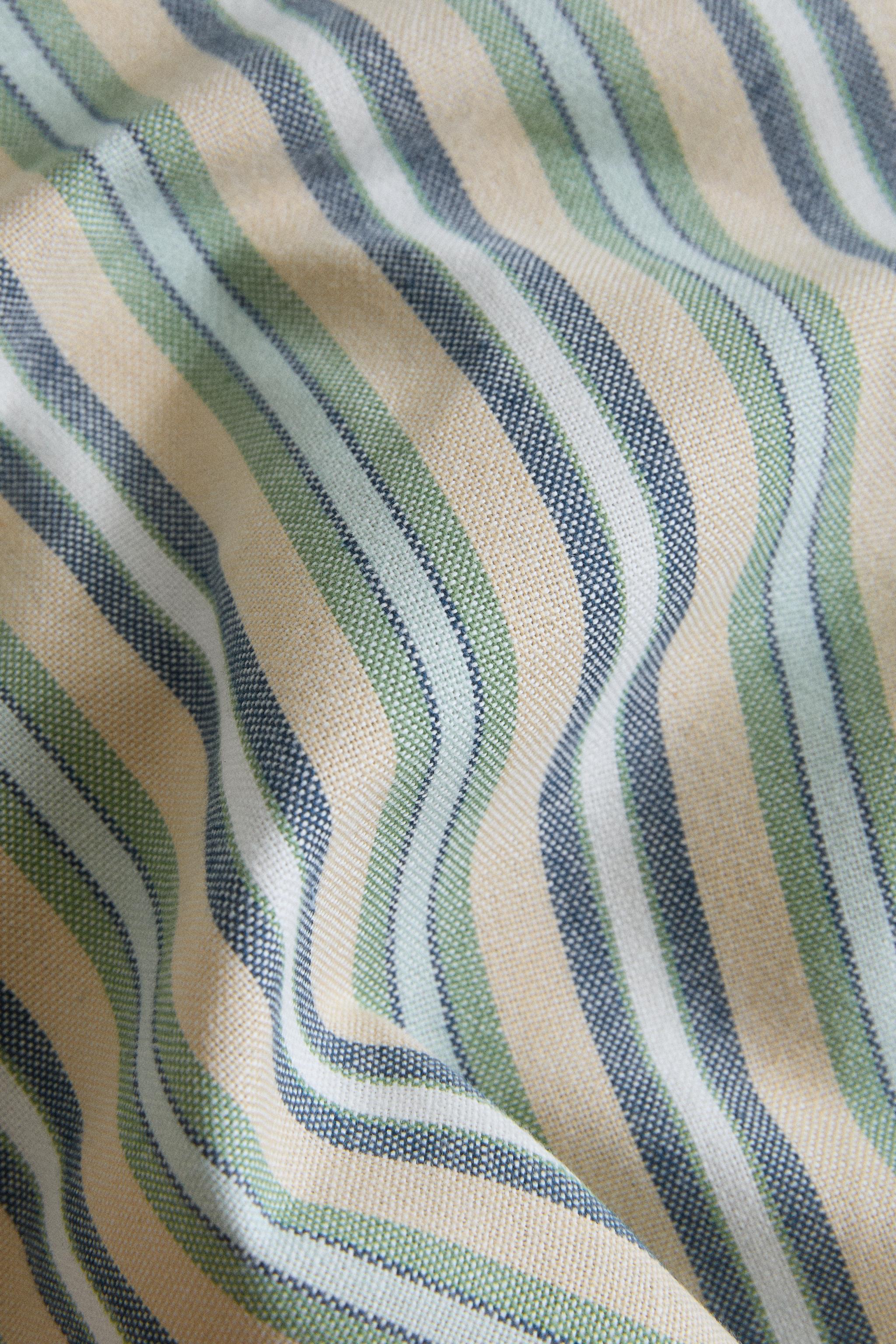 STRIPED TABLE RUNNER